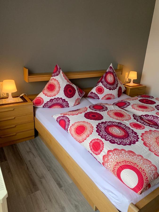 Vina Am Ring Bed & Breakfast Mannebach  Bagian luar foto
